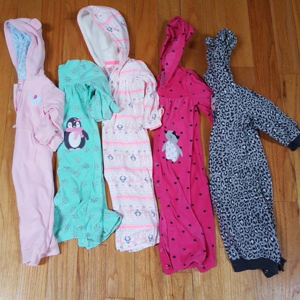 (5) Carter's Size 12mo Fleece One Piece Outfits